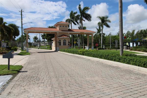 Pasadena Garden, 600 Layne Blvd #119, Hallandale Beach, Florida 33009, image 1