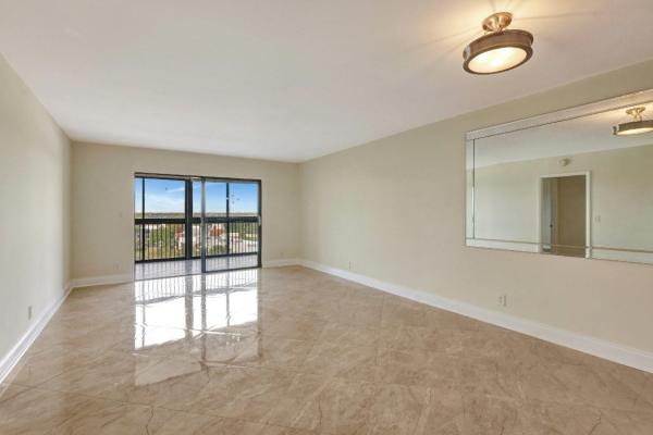 Huntington Lakes 1, 14460 Strathmore Ln #807, Delray Beach, Florida 33446, image 3