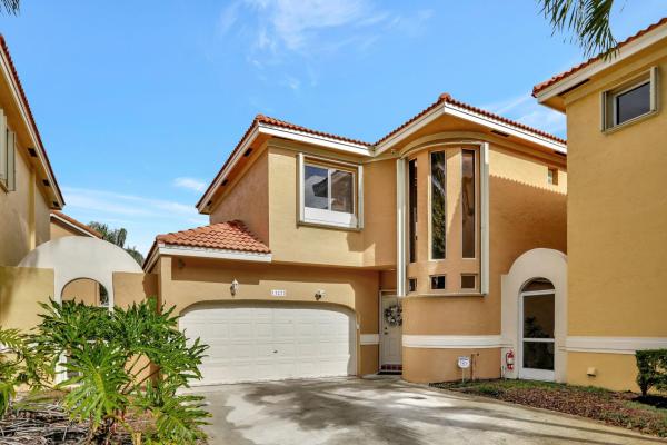 Portofino, 11273 Lakeview Dr #32-I, Coral Springs, Florida 33071, image 1