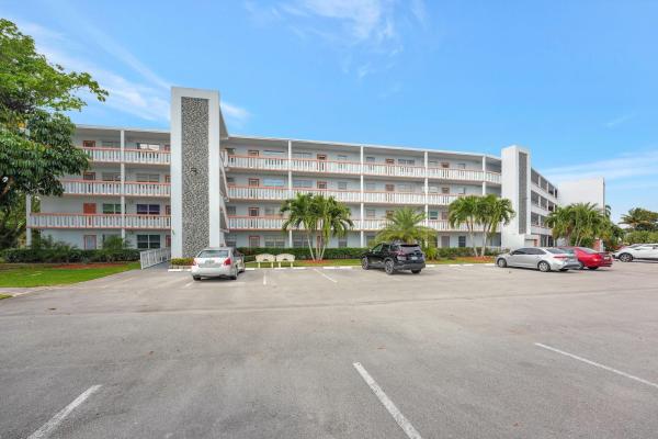 Westbury, 2012 Westbury F #2012, Deerfield Beach, Florida 33442, image 1
