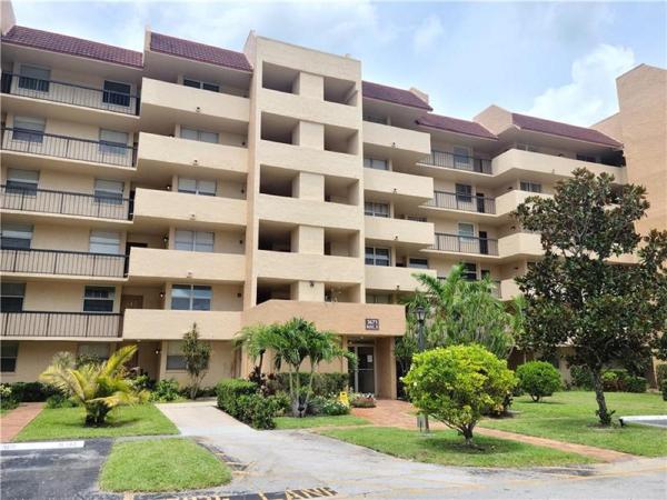 Environ 2, 3751 Environ Blvd #444, Lauderhill, Florida 33319, image 1