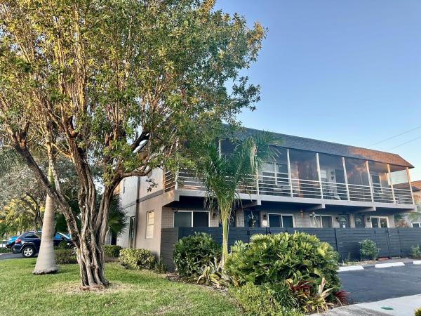 Crossroads, 1831 NE 51st St #W3, Fort Lauderdale, Florida 33308, image 1