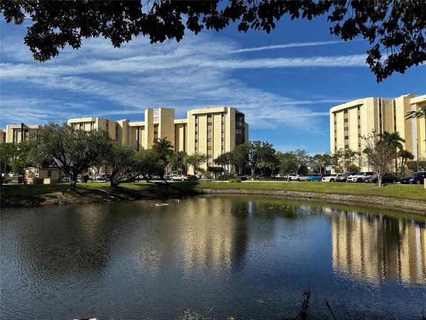 Environ Towers 2, 7300 Radice Ct #709, Lauderhill, Florida 33319, image 1