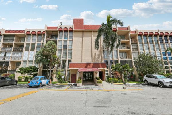 De Soto Park North, 2101 Atlantic Shores Blvd #502, Hallandale Beach, Florida 33009, image 1