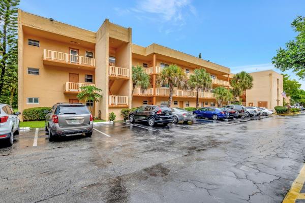 Rokest, 8400 Lagos De Campo Blvd #308, Tamarac, Florida 33321, image 1