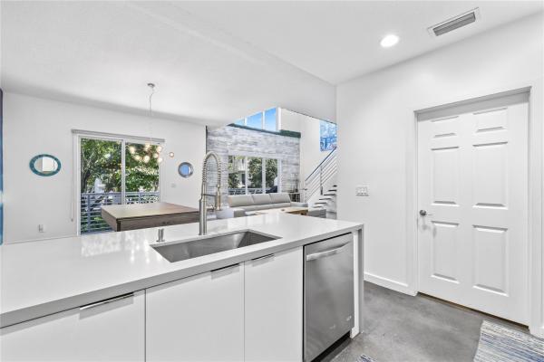 Lofts Of Wiltons Manors, 2760 NE 8th Ave, Wilton Manors, Florida 33334, image 3