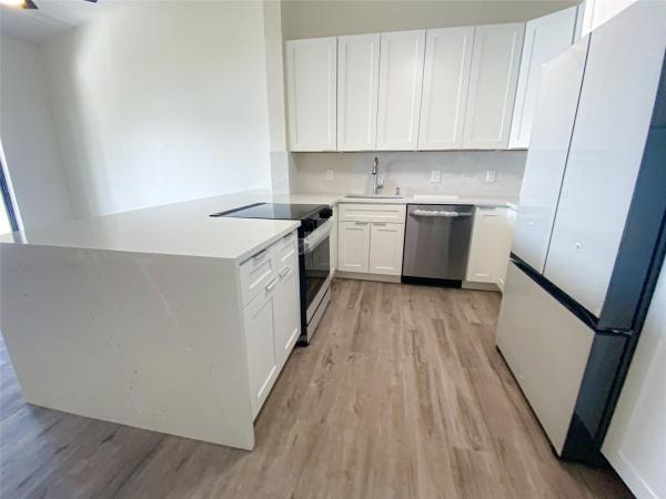 Lincoln Square, 608 Lincoln Ct #608, Deerfield Beach, Florida 33442, image 1