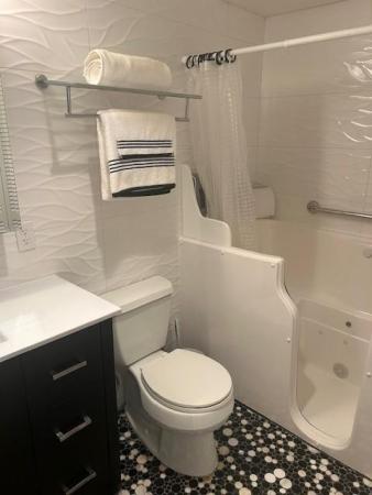 Aruba Village, 3304 Aruba Way #B2, Coconut Creek, Florida 33066, image 1