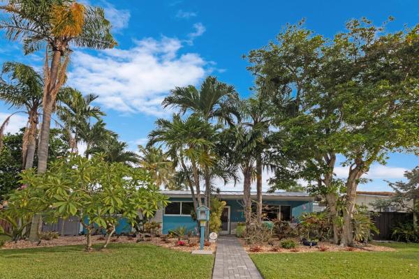 Hollywood Homesites High School, 1512 Scott St, Hollywood, Florida 33020, image 1