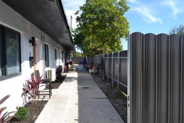 Scotts Park, 880 NW 8th Ave #1-4, Pompano Beach, Florida 33060, image 2