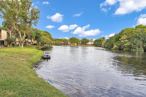 Wimbledon At Jacaranda, 198 Wimbledon Lake Dr, Plantation, Florida 33324, image 1