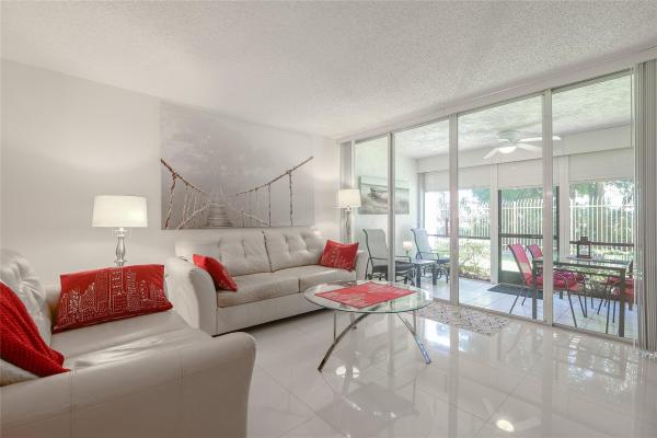 18th Hole At Inverrary, 3940 Inverrary Blvd #107-A, Lauderhill, Florida 33319, image 1