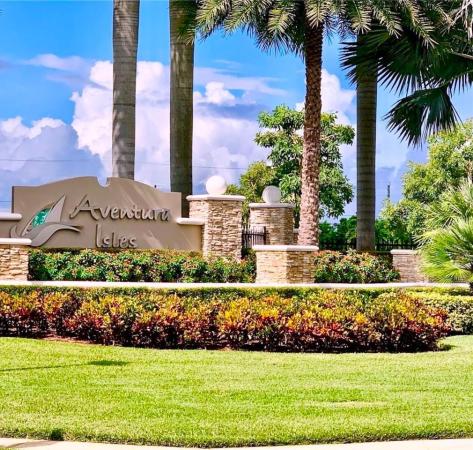 Champion Lakes, 360 NE 194th Ln, Ives Estates, Florida 33179, image 1