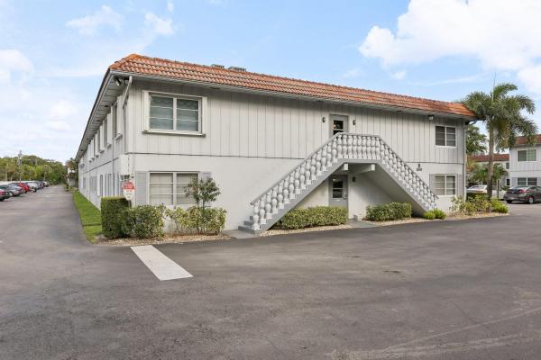 Oakland Grove Village, 669 W Oakland Park Blvd #103-3, Oakland Park, Florida 33311, image 1