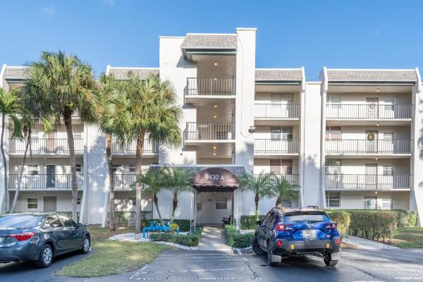 Poinciana Place Of Pine Island Ridge, 9430 Poinciana Pl #110, Davie, Florida 33324, image 1