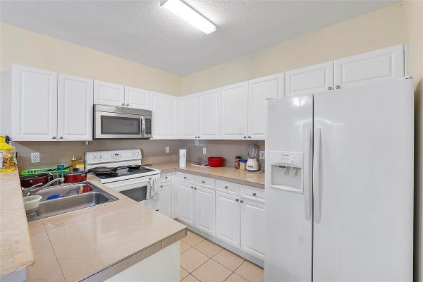 Ford's Manor, 1247 NW 27th Ave #1247, Pompano Beach, Florida 33069, image 1