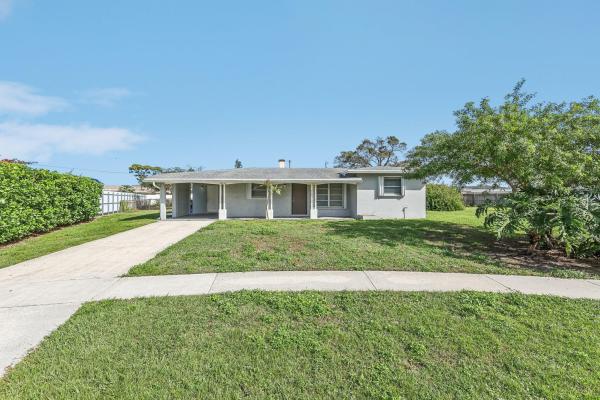 Cresthaven Of Palm Beach, 2589 Rosehaven Rd, West Palm Beach, Florida 33415, image 1