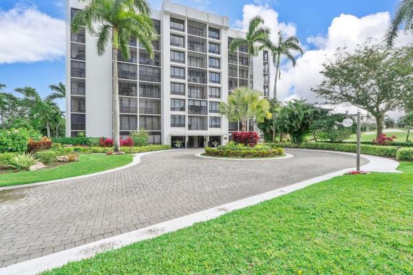 Willow Wood Midrise At Boca Country Club, 6797 Willow Wood Dr #6036, Boca Raton, Florida 33434, image 1