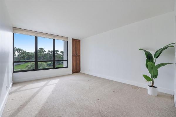 Willow Wood Midrise At Boca Country Club, 6797 Willow Wood Dr #6036, Boca Raton, Florida 33434, image 2