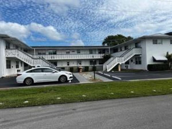 419 S Crescent Dr #1, Hollywood, Florida 33021, image 1