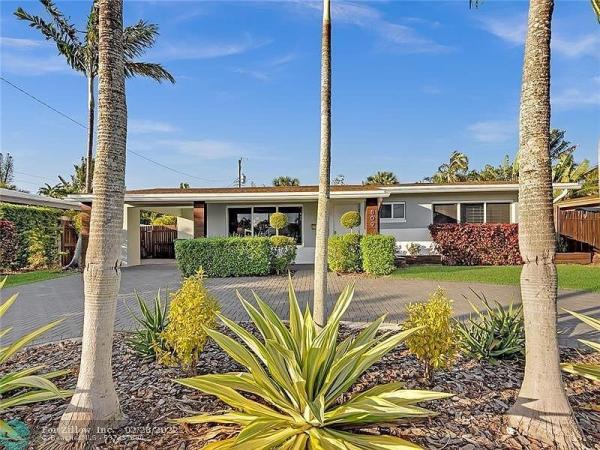 Jenada Villas, 809 NW 28th St, Wilton Manors, Florida 33311, image 1