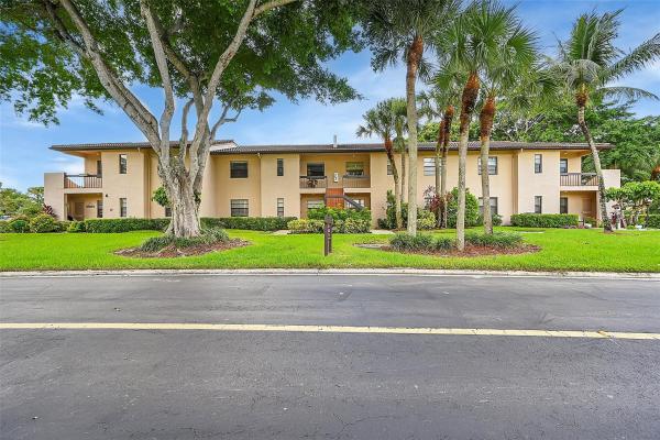 The Pines Of Boca Lago, 9270 Vista Del Lago Dr #27D, Boca Raton, Florida 33428, image 1