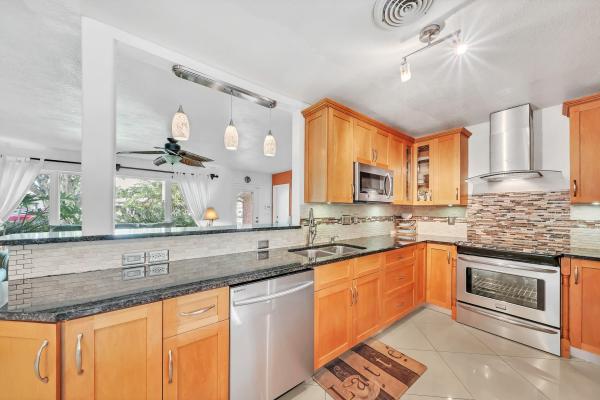 Lloyd Estates, 220 NW 34th St, Oakland Park, Florida 33309, image 1
