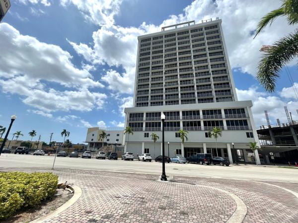 Home Tower, 1720 Harrison St #11D & 11D-1, Hollywood, Florida 33020, image 1