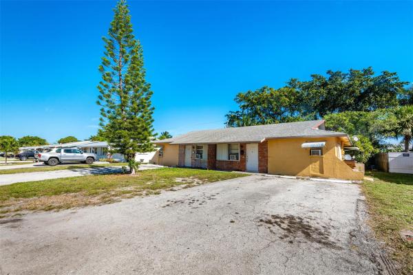 Fairlawn, 1426 SE 3rd Ter, Deerfield Beach, Florida 33441, image 3