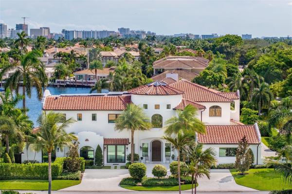 Lighthouse Point Residential, 2300 NE 34th Ct, Lighthouse Point, Florida 33064, image 1