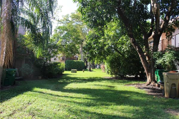 Valencia Village, 42 S Matador Ln ##5-24, Davie, Florida 33324, image 2