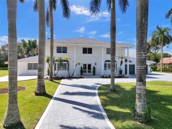 Laurel Oaks, 11824 Green Oak Dr, Davie, Florida 33330, image 1