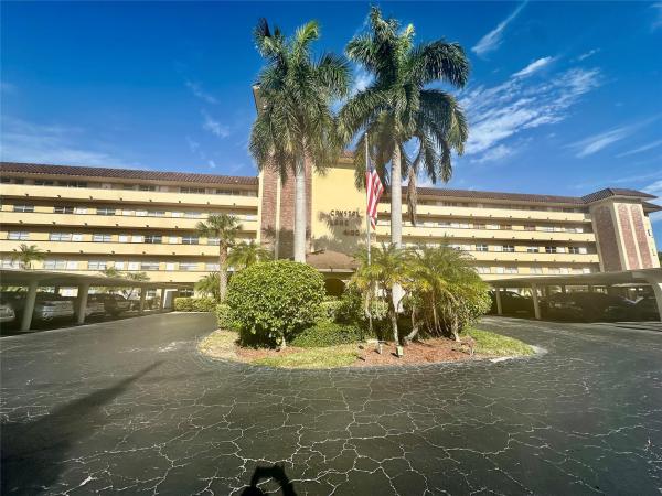 Crystal Lake 4100, 4100 Crystal Lake Dr #310, Deerfield Beach, Florida 33064, image 1