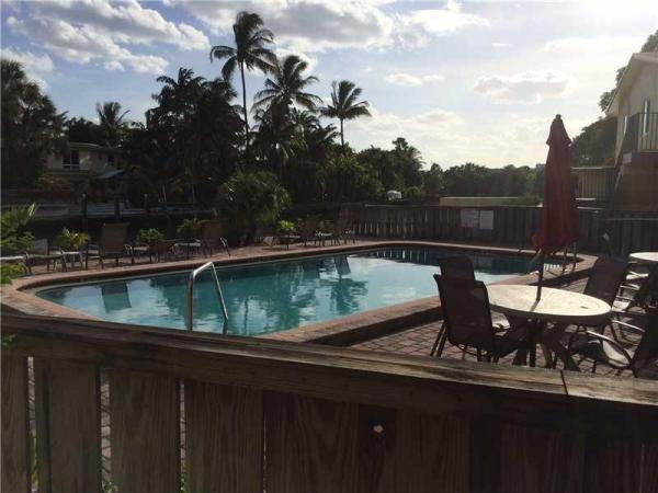 Three Rivers East, 1812 E Oakland Park Blvd #36, Fort Lauderdale, Florida 33306, image 1