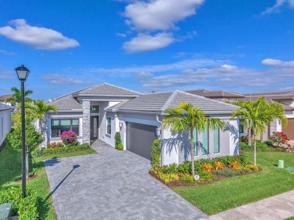 Valencia Grand, 9404 Mountain Pine Grv, Boynton Beach, Florida 33473, image 1