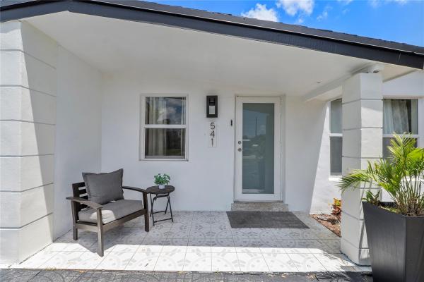 Lloyd Estates, 541 NW 39th St, Oakland Park, Florida 33309, image 1