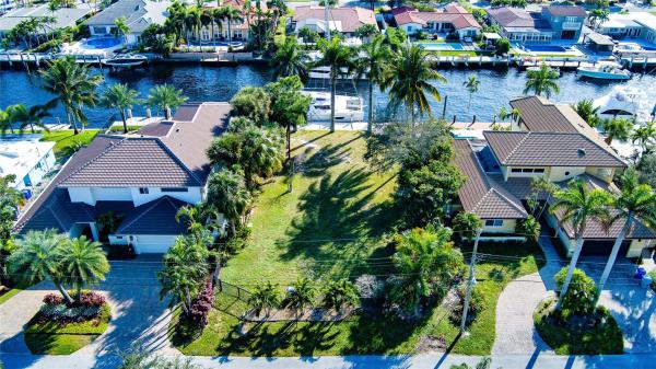 Pompano Shores, 2496 SE 12th St, Pompano Beach, Florida 33062, image 1
