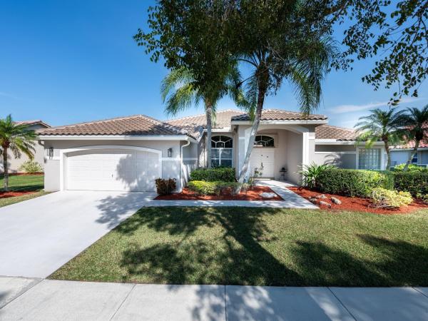 Hampton Lake, 455 Stonemont Dr, Weston, Florida 33326, image 1