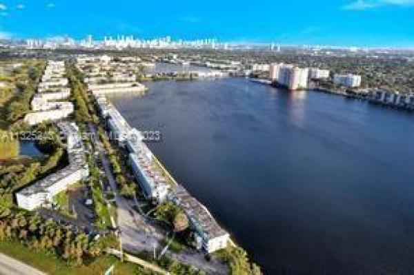 Riviera, 1000 NE 191st St #25, Ojus, Florida 33179, image 1
