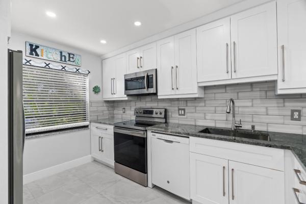 Fairways Of Boca Lago, 21215 Lago Cir, Boca Raton, Florida 33433, image 1