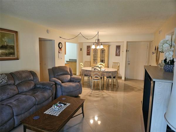Deerfield Pines North, 959 SE 2nd Ave #117, Deerfield Beach, Florida 33441, image 1