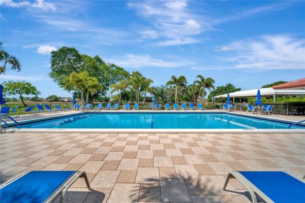 Lakes Of Environ, 3521 Environ Blvd #B410, Lauderhill, Florida 33319, image 2