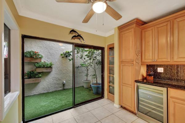 Vista Del Lago, 1800 Embassy Dr #105, West Palm Beach, Florida 33401, image 3