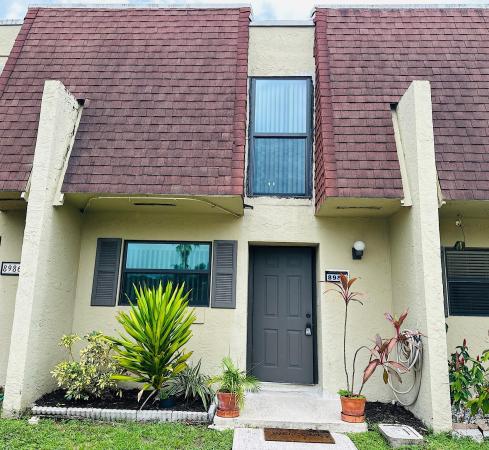 Westview 1, 8988 Palm Tree Ln #8988, Hollywood, Florida 33024, image 1