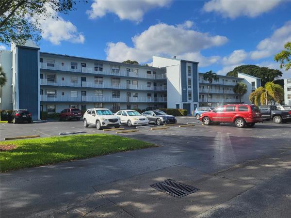 Palm Springs 2, 7680 NW 18th St #302, Margate, Florida 33063, image 1