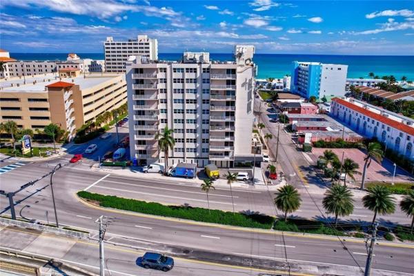 Victoria Towers, 211 S Ocean Dr #1001, Hollywood, Florida 33019, image 1