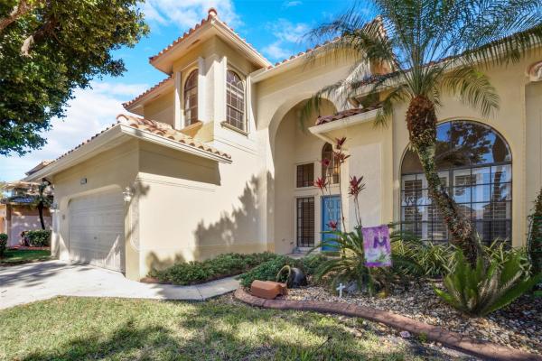 Le Cristal, 2545 Kerry Dr, Cooper City, Florida 33026, image 1