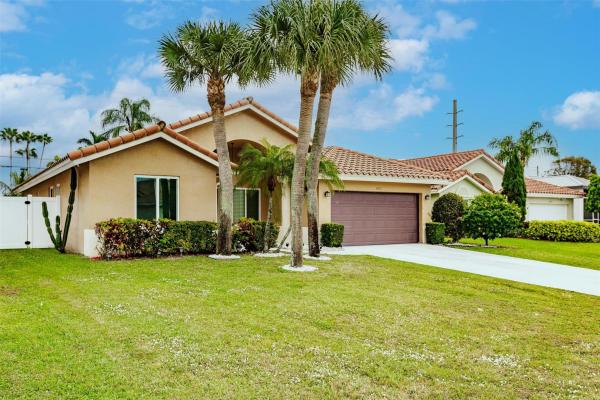 The Fountains Of Rainbow Lakes, 5095 Rosen Blvd, Boynton Beach, Florida 33472, image 1