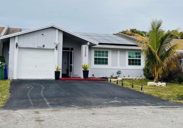 Lakewood On The Green, 5568 N Lakewood Cir N "f", Margate, Florida 33063, image 1
