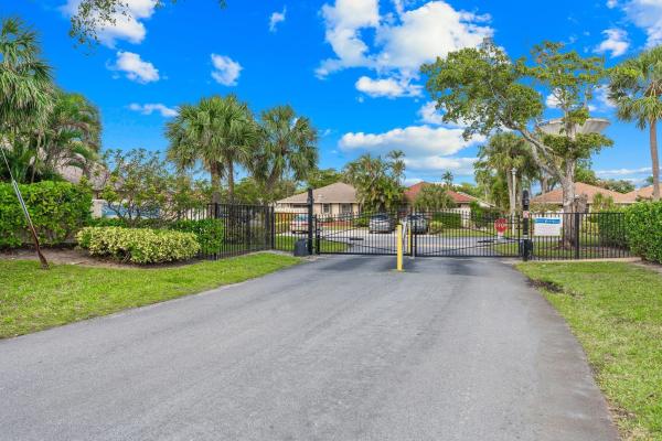 Seaway Patio Villas, 224 SE 1st Cir #19A, Boynton Beach, Florida 33435, image 2
